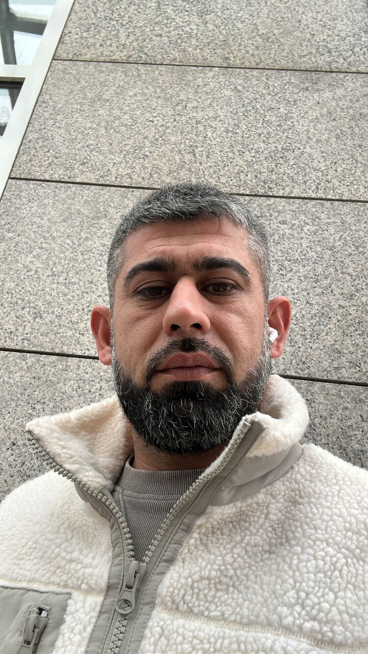  Frankfurt am Main,   Hayal, 38 ,   ,   , c 