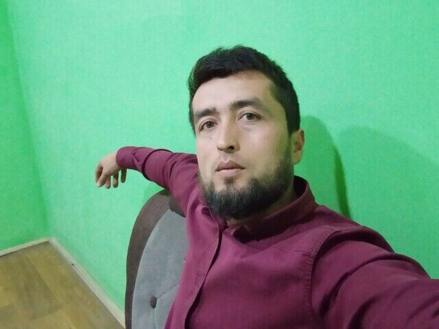  30118560  Avazbek, 34 ,    