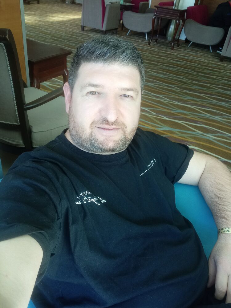  24882710  Ferhat, 43 ,    