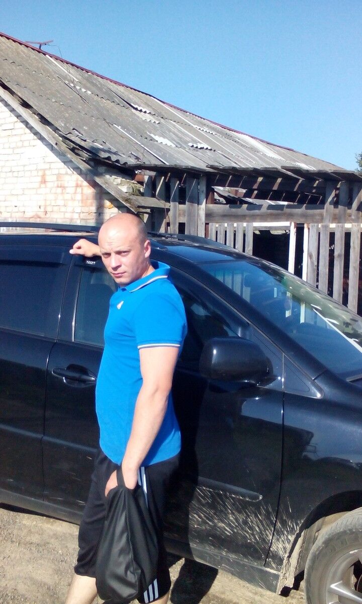  5708450  Piotr, 40 ,    