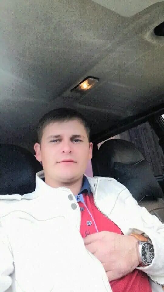  27348880  Vadim, 32 ,    