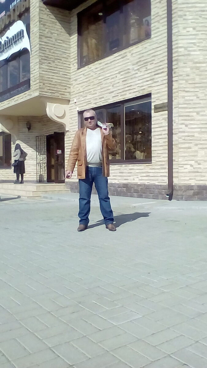  9222210  Antosha, 60 ,    