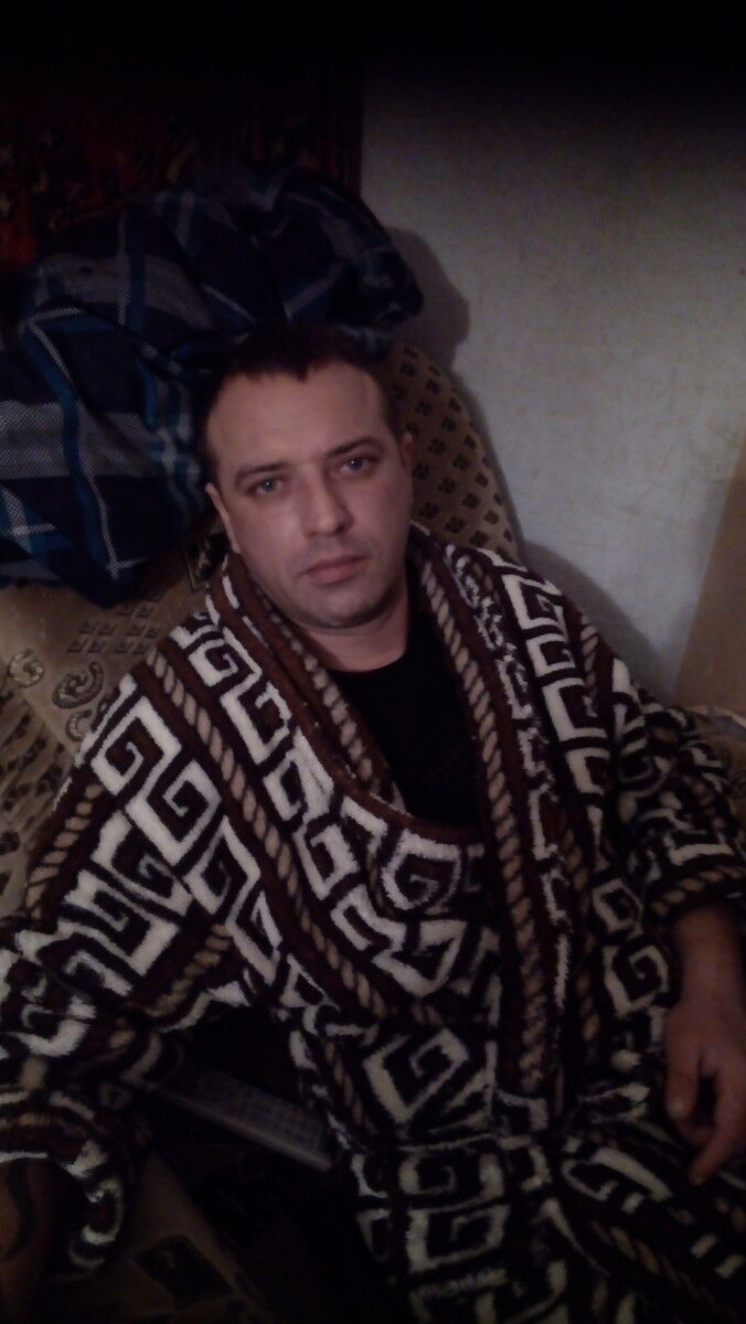  6776190  Nikolai, 46 ,    