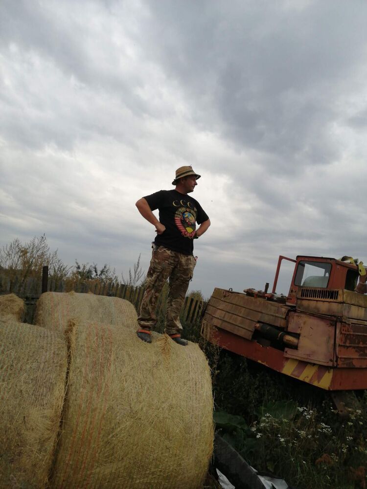  40604840  , 47 ,    