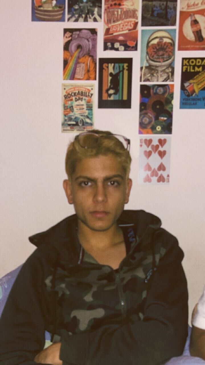  54653480  Rohit, 19 ,    -