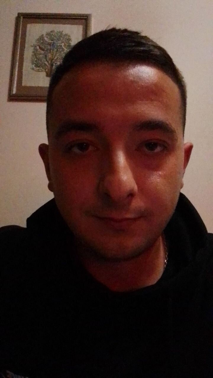  46828370  , 27 ,    
