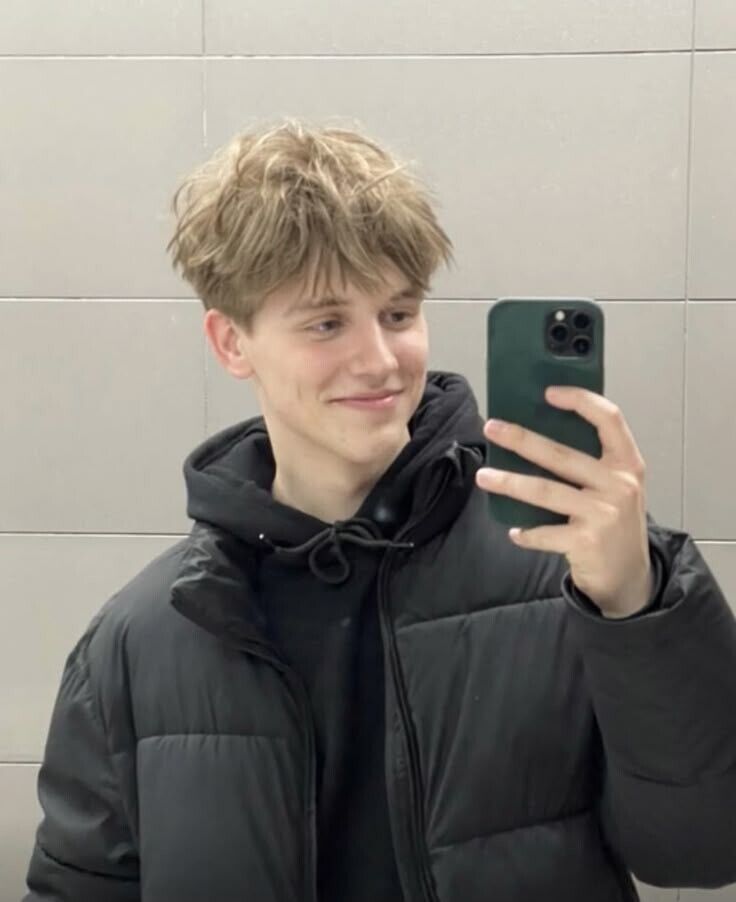  ,   Roman, 22 ,   ,   