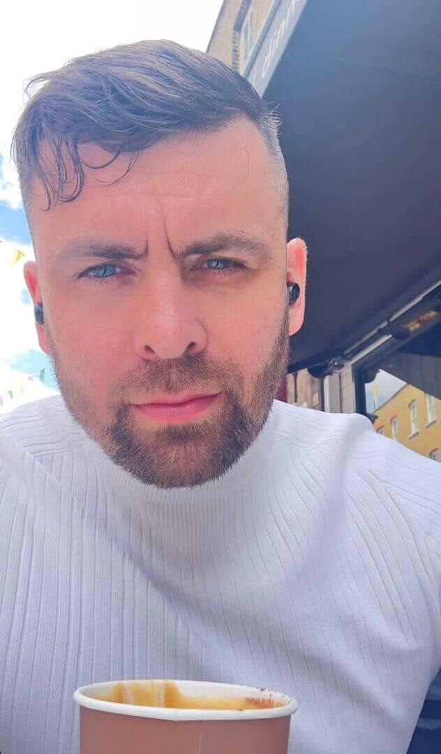  49769190  David, 49 ,    