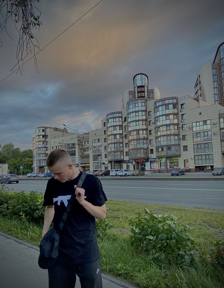 ���� 42440930 ����� �����, 22 ����, ���� ���������� � ��������