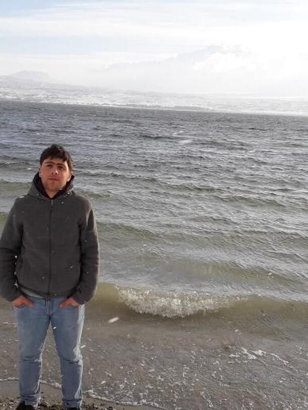  ,   Artyom, 25 ,   ,   , c , 