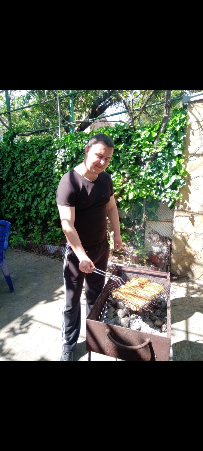  42030900  Viacheslav, 37 ,    