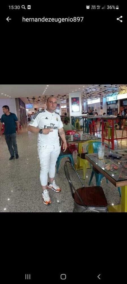  ,   Eugenio, 32 ,   ,   