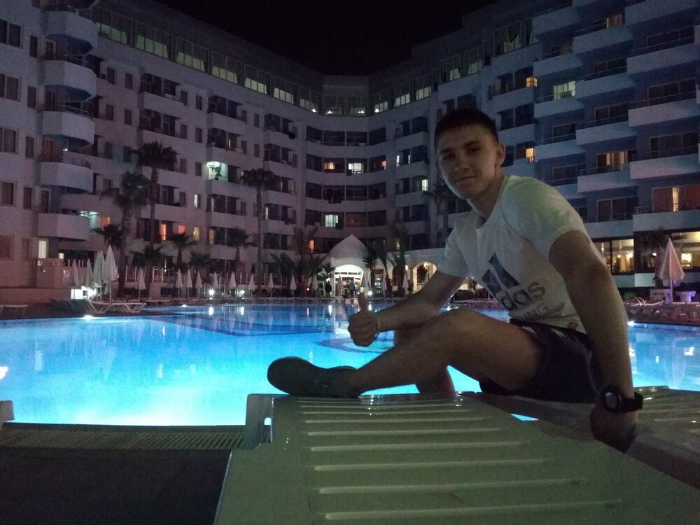  ,   Alex, 25 ,   ,   , c 