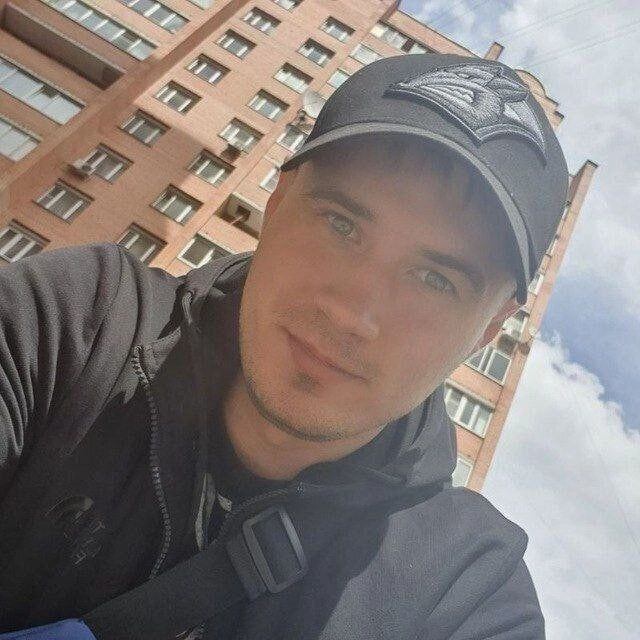  54346070  Ivan, 33 ,    