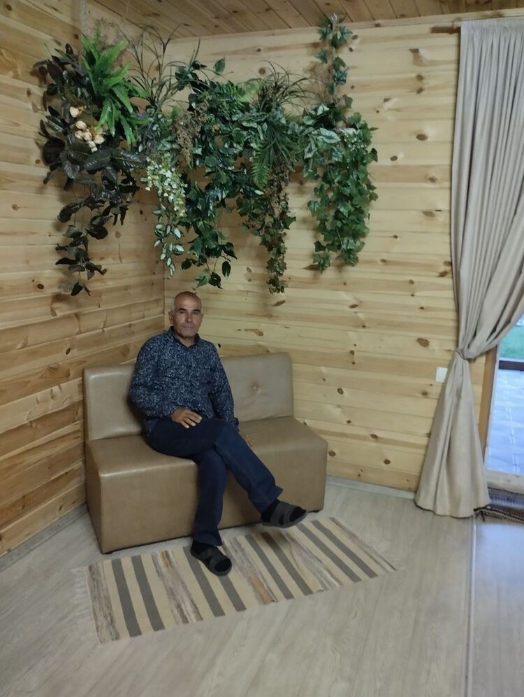  ,   , 52 ,     