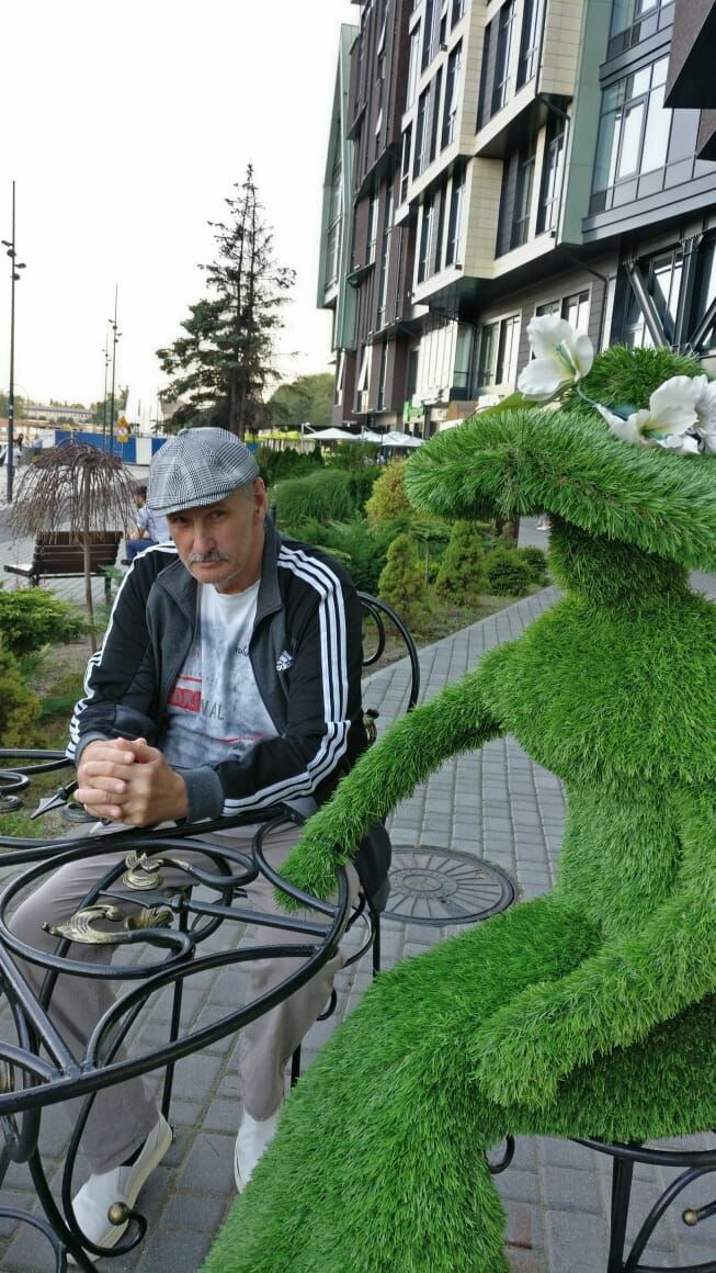  49617680  Oleg, 64 ,    