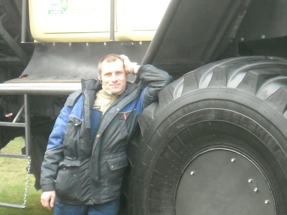  40469350  SERGEI, 56 ,    