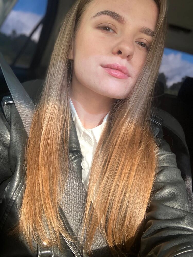  51373370  Kristina, 25 ,    