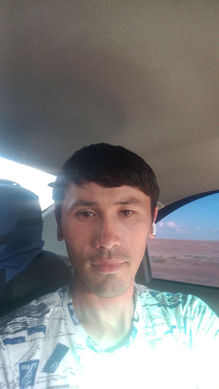  ,   Ibrohim, 27 ,   ,   