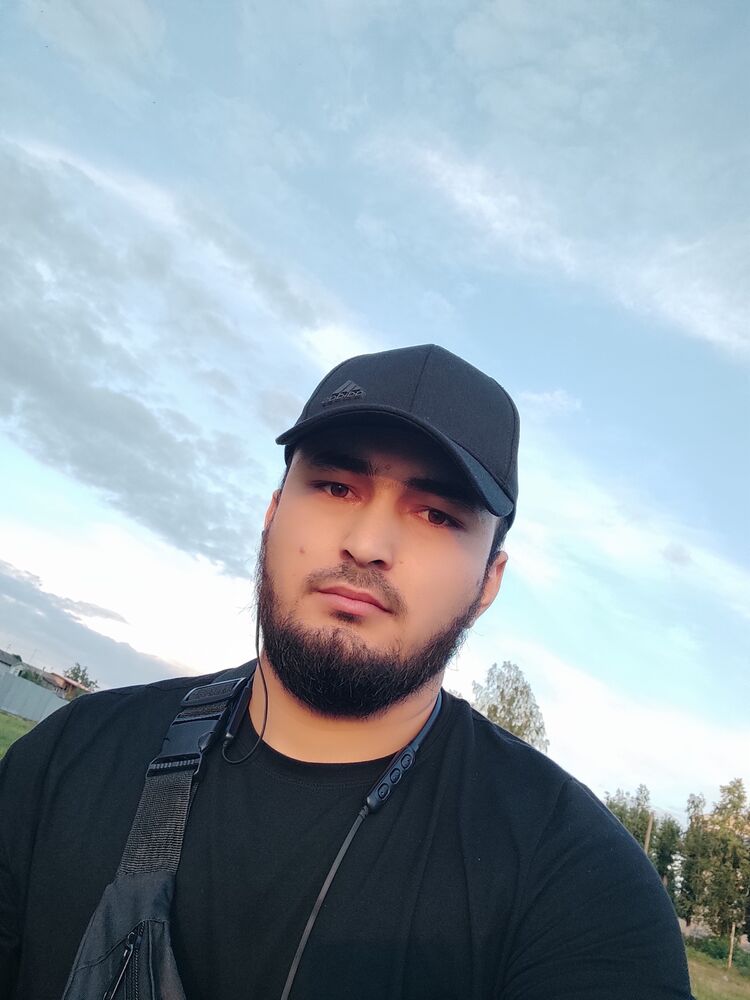  44804790  Ulugbek, 31 ,    