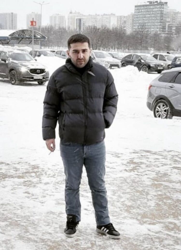  ,   Arman, 28 ,  