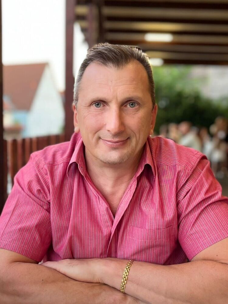  Stuttgart,   , 55 ,  
