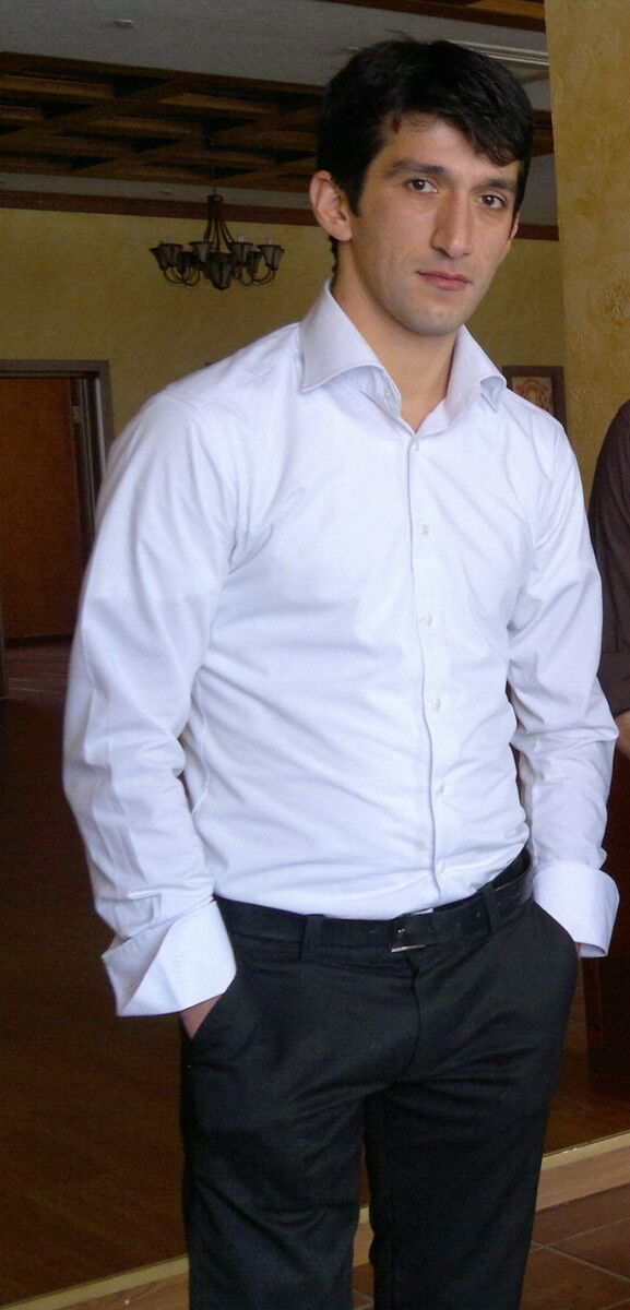  4025770  Timur, 39 ,    