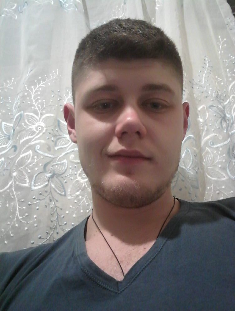  7798070  Alexandru, 31 ,    