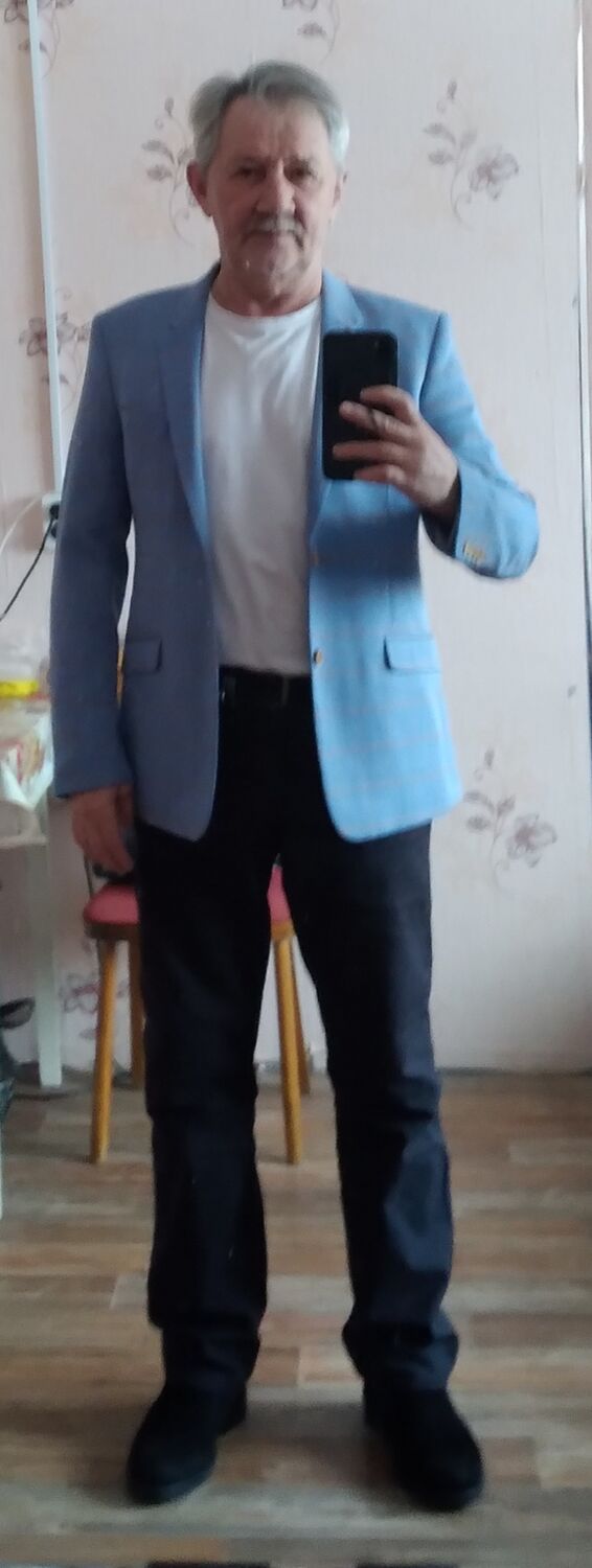  25151820  Sergey, 67 ,    