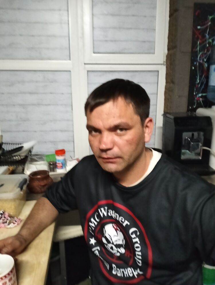  33967870  , 37 ,    
