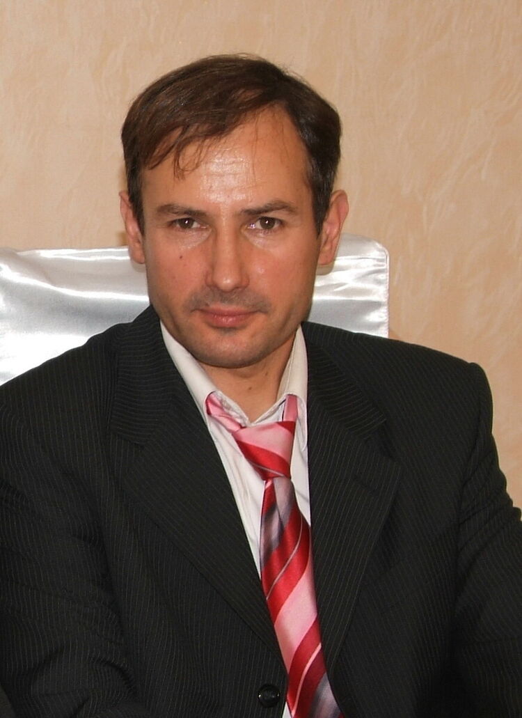 21331530  Vladimir, 49 ,    