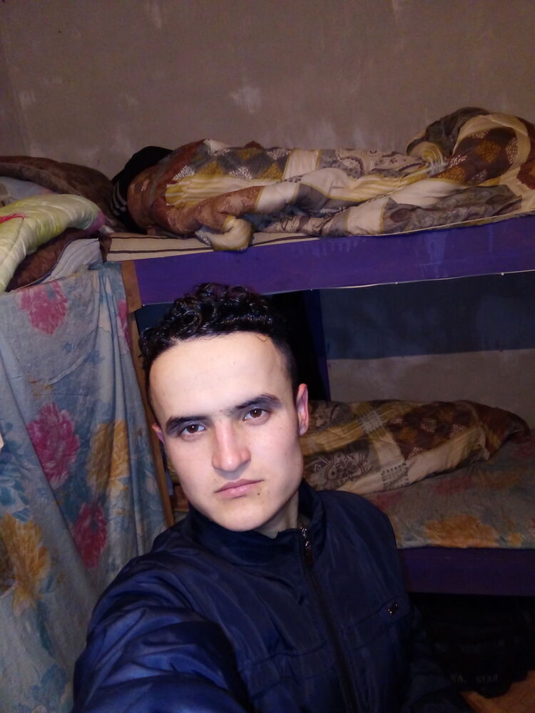  15231490  Hasan, 26 ,    