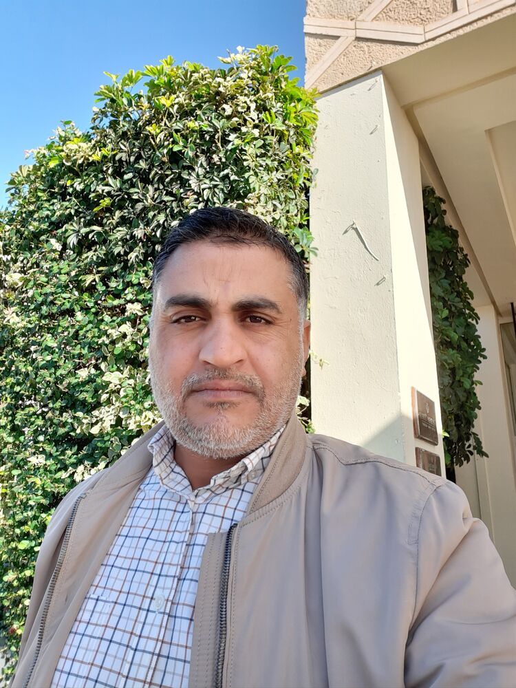  ,   Ali, 41 ,   ,   