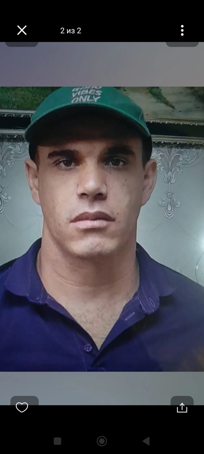  53136970  Anvar, 42 ,    
