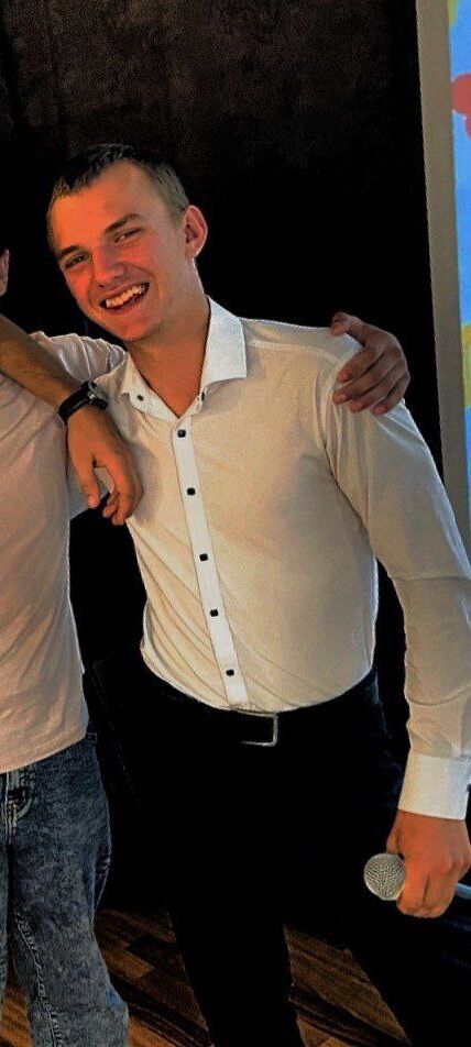  54502630  Vlabimir, 21 ,    