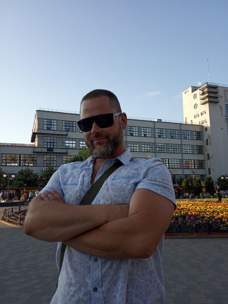  ,   Alex, 45 ,   