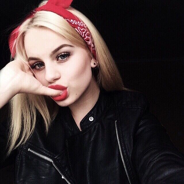  13219560  Gabi, 26 ,    