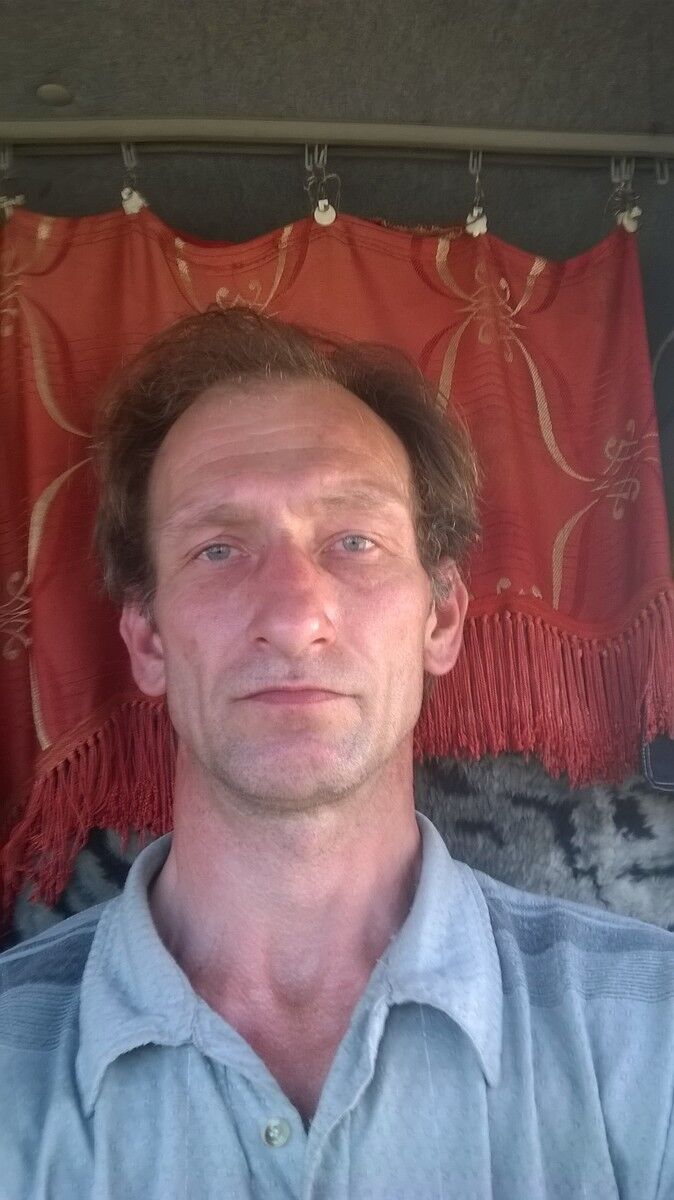  11574950  Aleks, 51 ,    