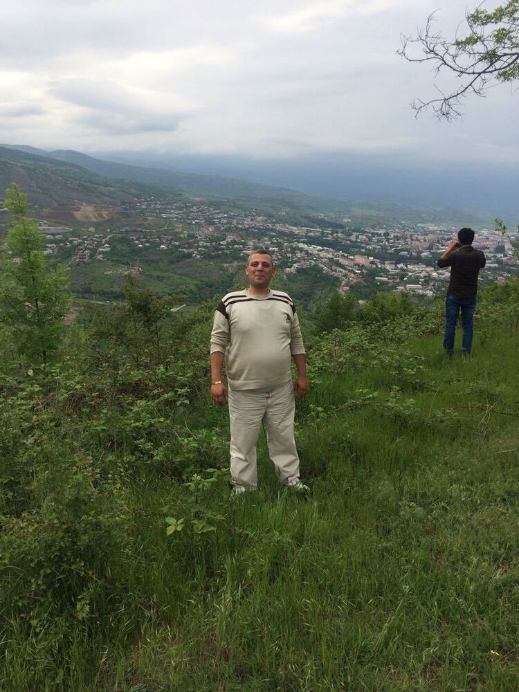  15980850  Aram, 35 ,    