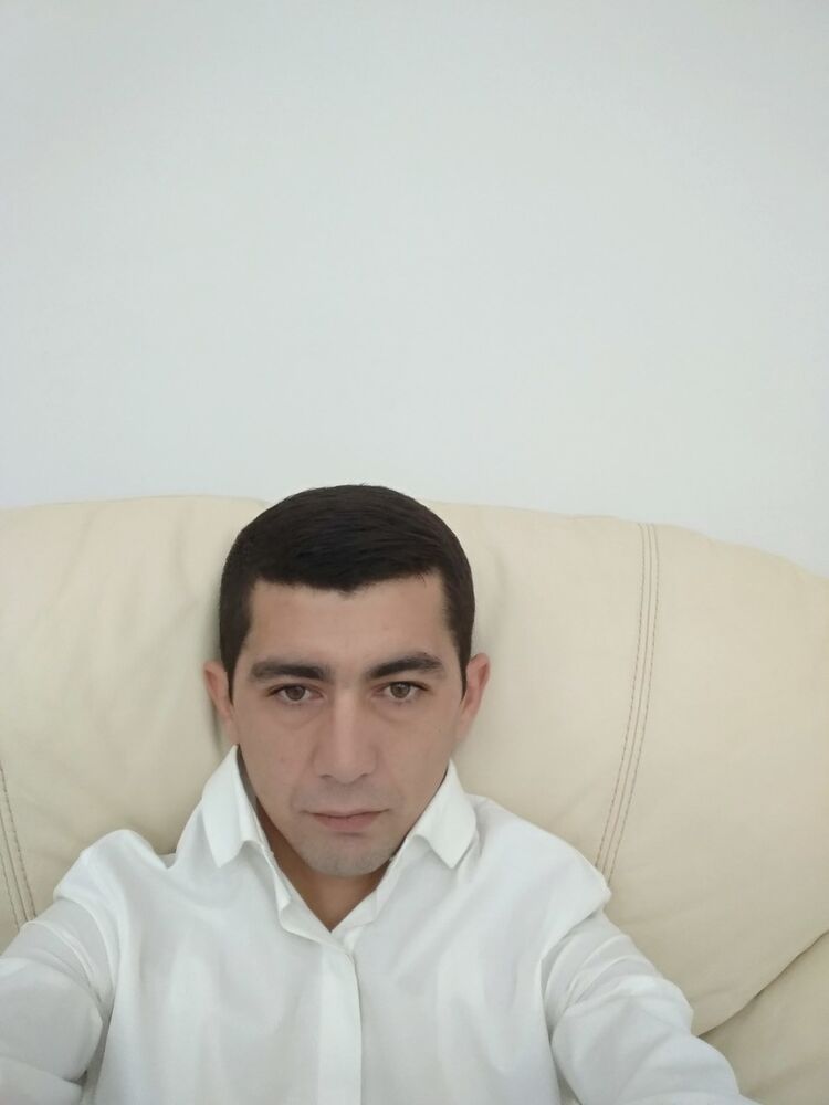  18406750  Shoaziz, 32 ,    