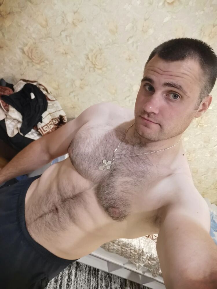  40947960  , 28 ,    