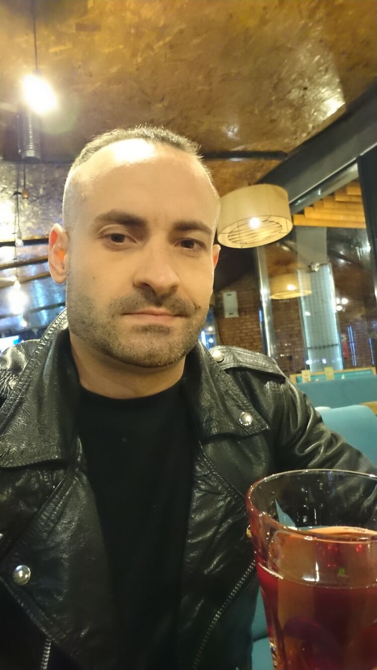  ,   Niko, 36 ,   ,   