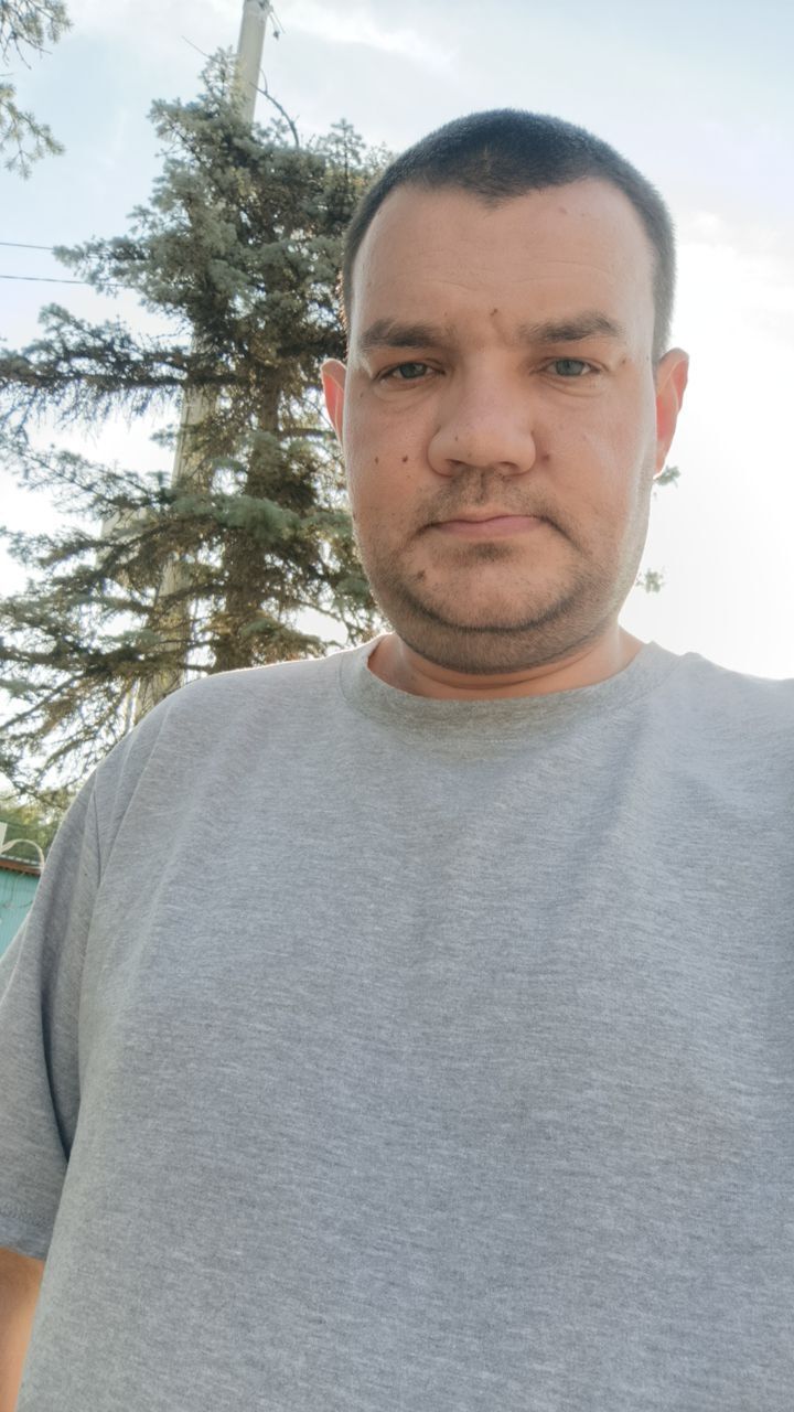  52475940  , 37 ,    