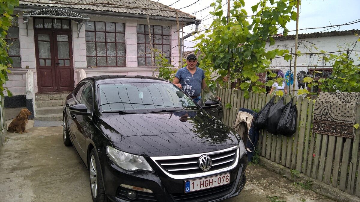  ,   Vasile, 42 ,     , c 