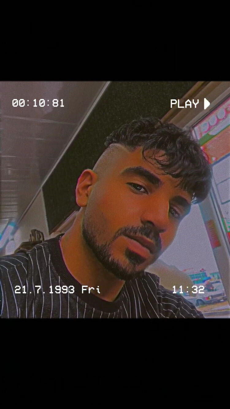  42997400  , 24 ,    