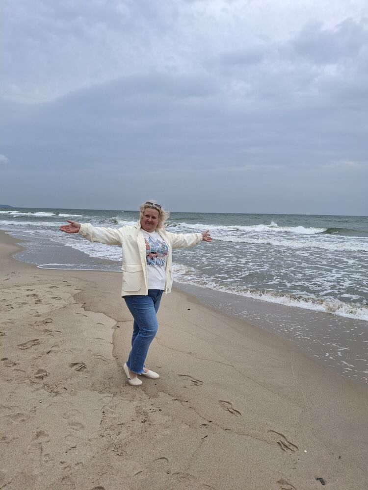  ,   Marina, 39 ,     , c , 