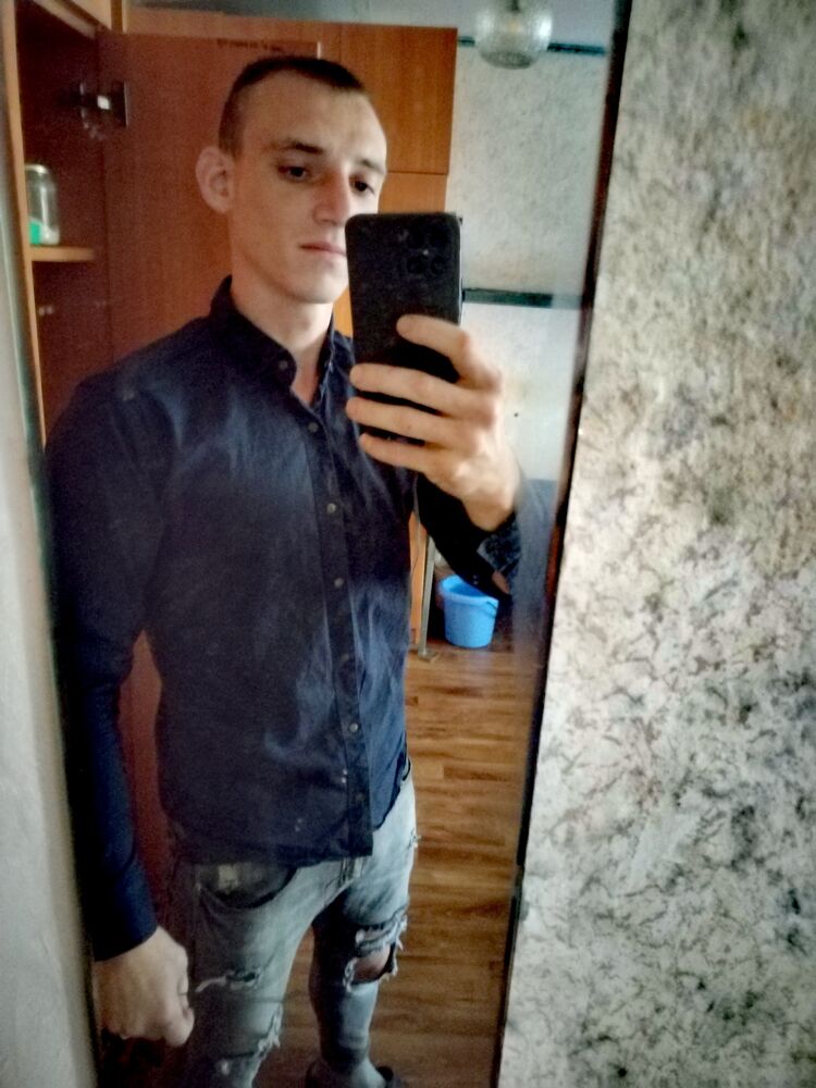  36599410  Alex, 26 ,    