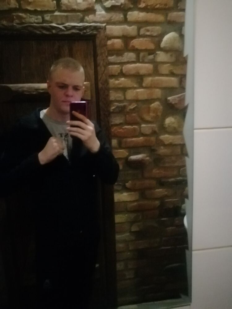  33027980  , 25 ,    