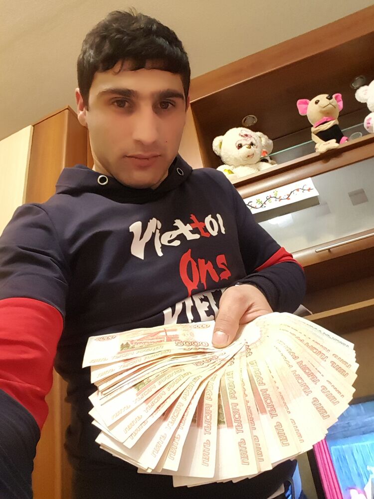  ,   Rafo, 27 ,   ,   