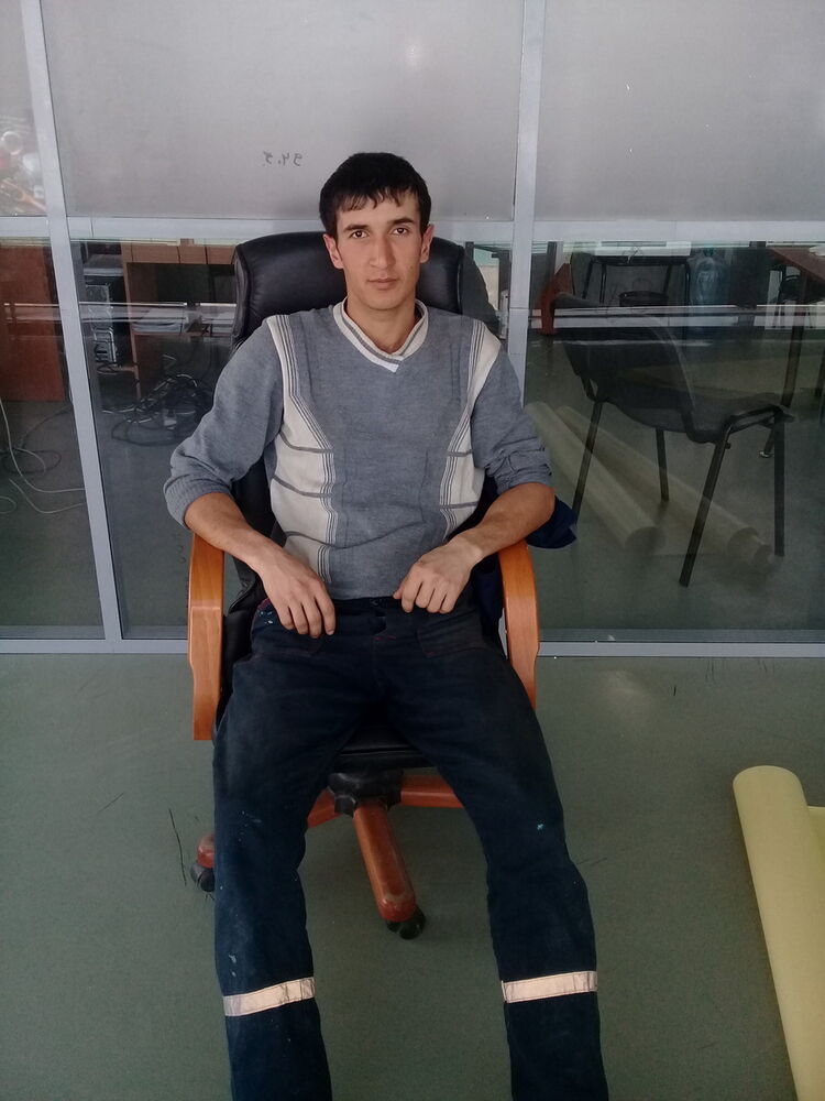  ,   Shoxrux, 32 ,   ,   , c 